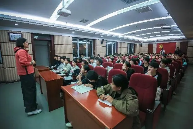 使用智能耳机进行篮球训练的具体方法和技巧_1